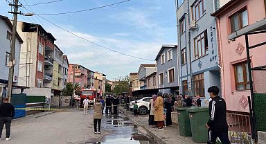 Çatı katında çıkan yangın yürekleri ağza getirdi