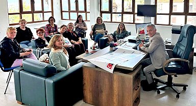 Çeşme Halk Eğitimi Merkezi kursiyerleri Roma'dan döndü