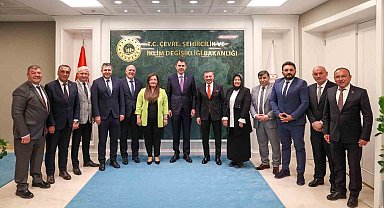 Çevre, Şehircilik ve İklim Değişikliği Bakanlığı'ndan Kütahya'daki belediyelere 100 milyon liralık destek