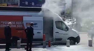 CHP seçim aracı alev alev yandı