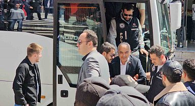 CHP'li eski belediye başkanı 'usülsüzlük' soruşturmasında adliyede
