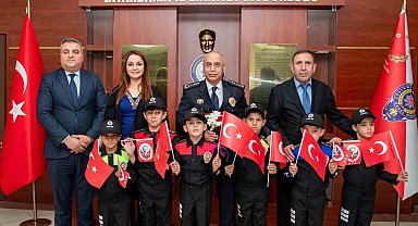 Çocuk evlerinde koruma ve bakım altında bulunan çocuklardan 10 Nisan Haftası sürprizi