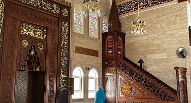 Çorum Belediyesi, ibadethanelerin temizliğine önem göstermeye devam ediyor