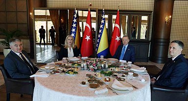 Cumhurbaşkanı Erdoğan, Bosna-Hersek Başkanlık Konseyi Başkanı ve üyeleriyle görüştü