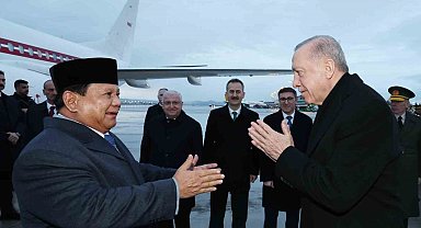 Cumhurbaşkanı Erdoğan, Endonezya Cumhurbaşkanı Subianto'yu havalimanında karşıladı