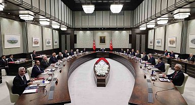 Cumhurbaşkanlığı Kabinesi, Cumhurbaşkanı Recep Tayyip Erdoğan başkanlığında Cumhurbaşkanlığı Külliyesi'nde toplandı.