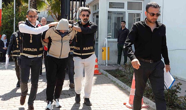 Darp edip evin içine taşıdıkları adam ölü bulundu