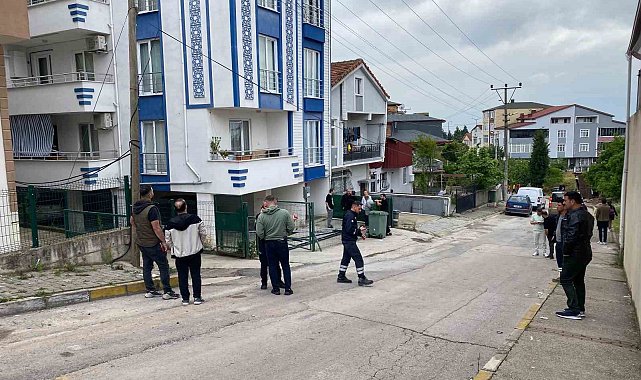 Demirin ucu elektrik teline temas edince facia yaşandı: 3 yaralı