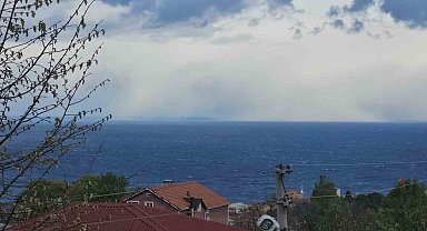 Denizden gelen kar bulutu Zonguldak'ı vurdu