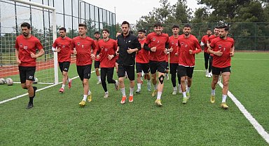 Denizli İdmanyurdu, şampiyonluk için gün sayıyor