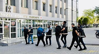 Denizli'de kredi kartı komisyoncularına operasyon düzenlendi