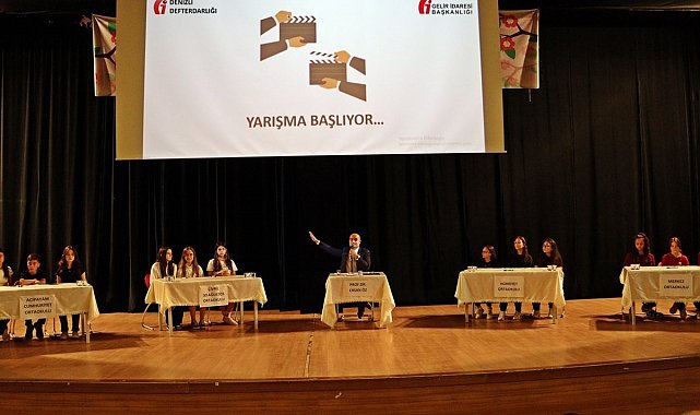 Denizli'de öğrenciler vergi hakkındaki bilgileriyle yarıştı