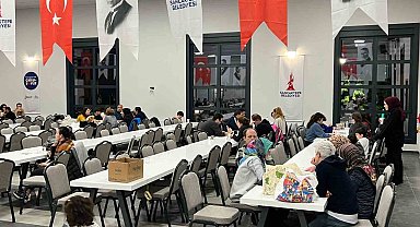 Deprem sonrası Sancaktepe Belediyesi vatandaşları yalnız bırakmadı