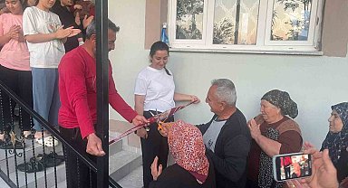 Deprem sonrası yeni evine kavuşan Cennet nine evinin açılışını çocuklarıyla yaptı