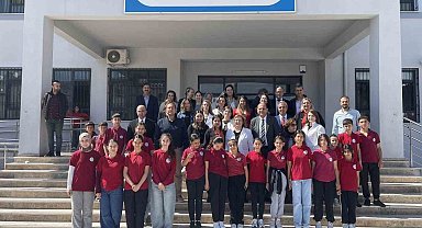 Depremde hayatını kaybeden Karadaş'ın ismi okul kütüphanesinde yaşatıldı