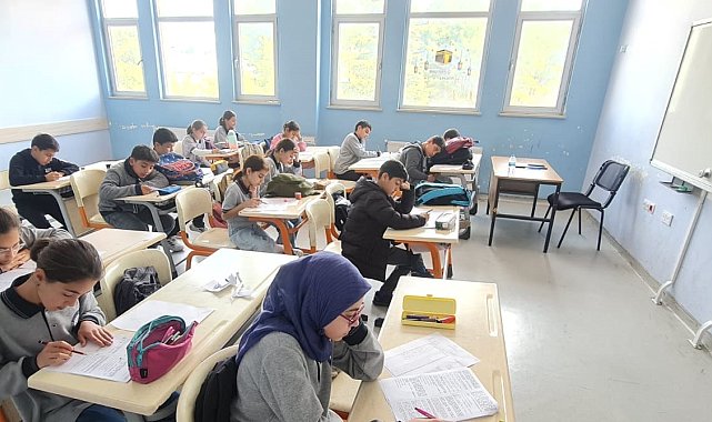Dicle'de Ayet ve Hadislerle Dinimi Öğreniyorum Yarışması