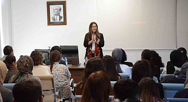 DİLKOM'da "Ses Bozukluklarında Planlama Nasıl Yapıyorum" semineri