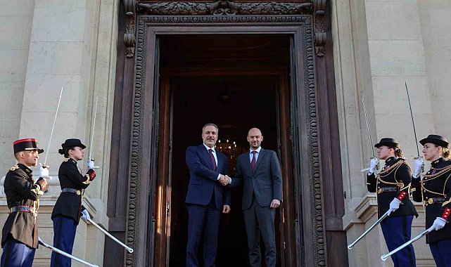 Dışişleri Bakanı Fidan, Fransa'da