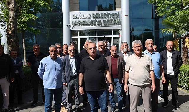 Diyarbakır'da 66 kişi, tazminatlarını alamadıkları gerekçesiyle DEM Partili Bağlar Belediyesi'ne yürüdü