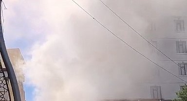 Diyarbakır'da fırının bacasından çıkan yoğun duman paniğe neden oldu