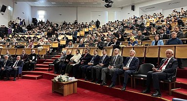 DPÜ'de "Anadolu'da İlk Bilimler Ansiklopedisi Sempozyumu" düzenlendi