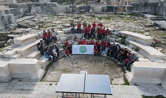 Dünya Masa Tenisi Günü'nde tarih ve spor aynı masada buluştu