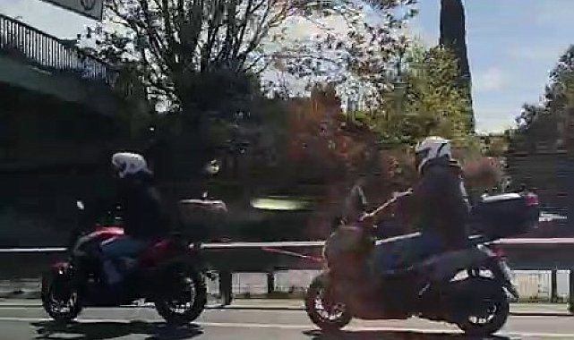 E-5'te tehlikeli yolculuk: Arızalanan motosikleti iple çekti