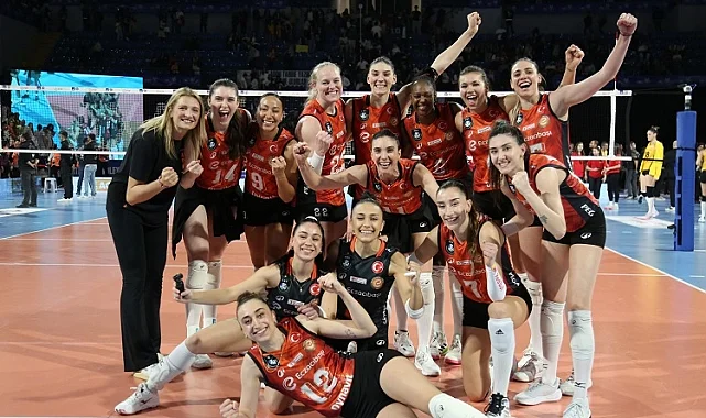 Eczacıbaşı Dynavit, AXA Sigorta Kupa Voley final biletini aldı