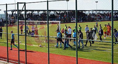 Edirnespor - Büyükçekmece Tepecikspor maçında gerginlik yaşandı