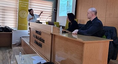 Edremit'te kasap ve şarküterilere hijyen eğitimi verildi