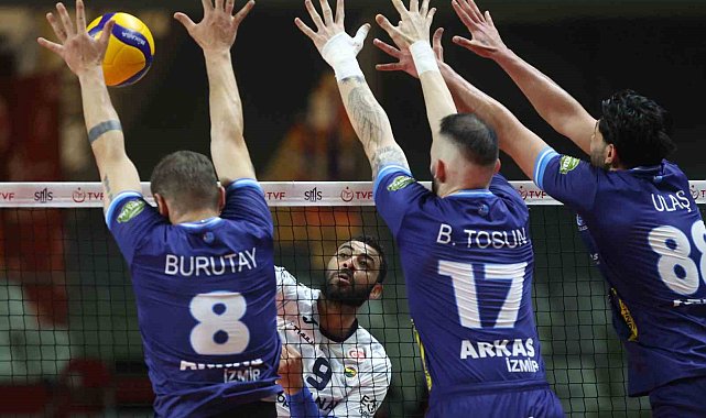 Efeler Ligi: Fenerbahçe: 3 - Arkas Spor: 1