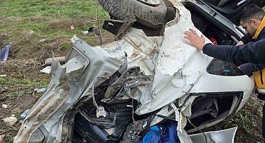Elazığ'da kontrolünü kaybeden otomobil şarampole yuvarlandı: 5 yaralı