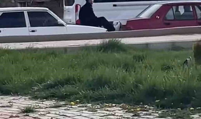 Elazığ'da şaşırtan olay: İki Fiat Tofaş'ın arasına girip halat görevi gördü