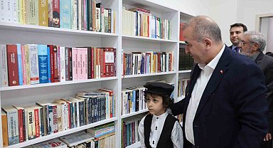 Elazığ'da şehit öğretmen Adnan Baydili'nin adı kütüphaneye verildi