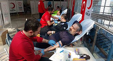 Emniyetten Kızılay'a kan