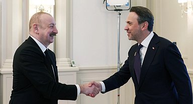 Enerji Bakanı Bayraktar, Azerbaycan Cumhurbaşkanı Aliyev ile görüştü