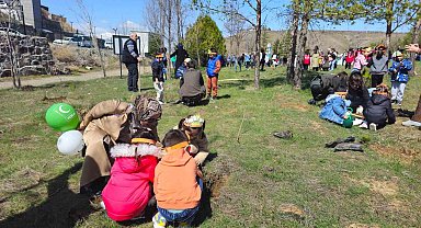 Erzincan'da 524 fidan toprakla buluştu