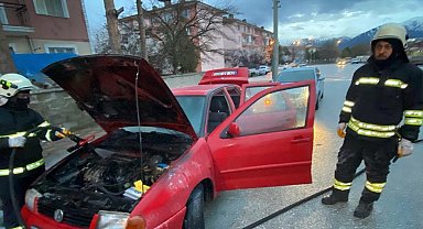 Erzincan'da araç yangını