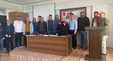 Erzincan'da feromon yayıcı kapsül dağıtıldı