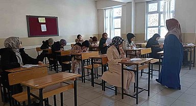 Erzincan'da umre ödüllü bilgi yarışması düzenlendi