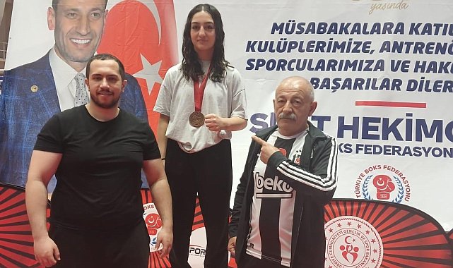 Erzincanlı sporcu boksta Türkiye üçüncüsü oldu