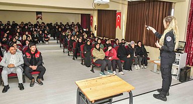 Esenyurt Belediyesi'nden 900 öğrenciye Afet Bilinci Eğitimi