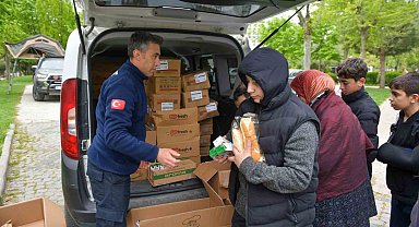 Esenyurt Belediyesi'nden vatandaşlara tam destek sürüyor