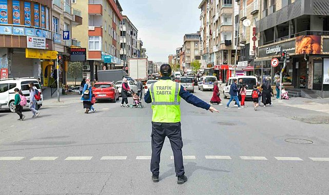 Esenyurt Belediyesinden öğrenciler için güvenli geçiş önlemi