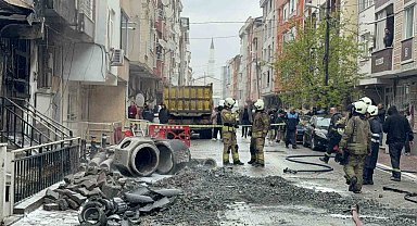 Esenyurt'ta faciadan dönüldü, İSKİ çalışması sırasında delinen gaz borusu binalara hasar verdi