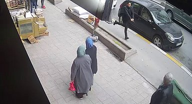 Esenyurt'ta sokak ortasında kurşun yağdıran zanlının kaçışı kamerada