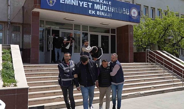 Eşinin telefonuna mesaj atan akrabasını sokak ortasında vurdu: 5 gözaltı