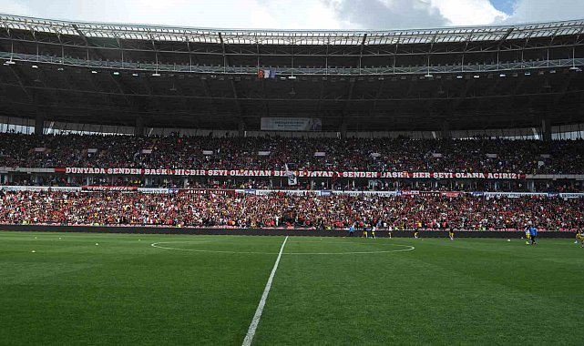 Eskişehirspor'dan tarihi taraftar rekoru