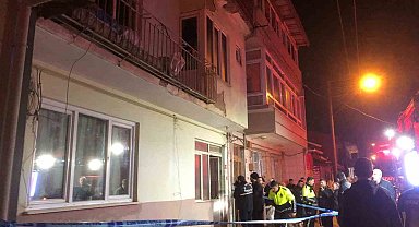 Evde çıkan yangında 3 aylık bebek ve 4 yaşındaki çocuk hayatını kaybetti