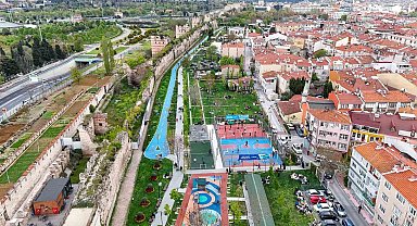 Fatih'te depremin ardından gece boyunca park ve bahçeler açık olacak